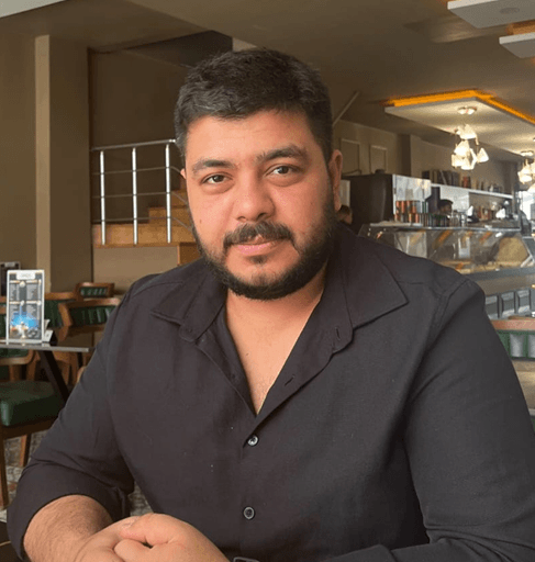 Özkan Özen portresi