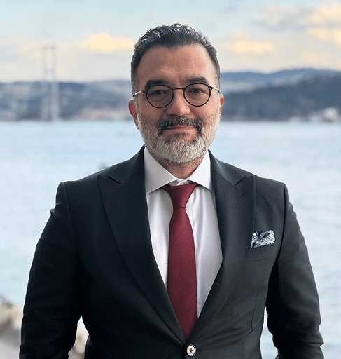 Burak Akusta portresi