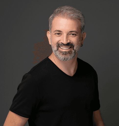Tuğer Akkaya portresi