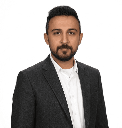 Onur Demirel portresi