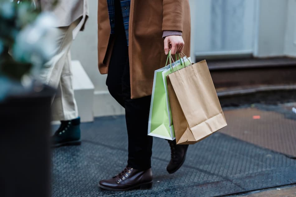 Fast Retailing’s Global Brands Lag as GU Delivers Strong Q3 Growth