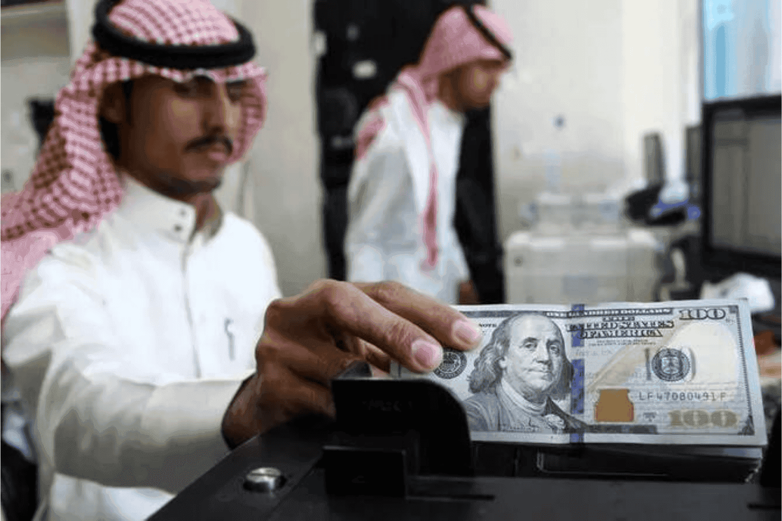 Saudi Arabia’s Outward Remittances Rise Over 15% in July 2025