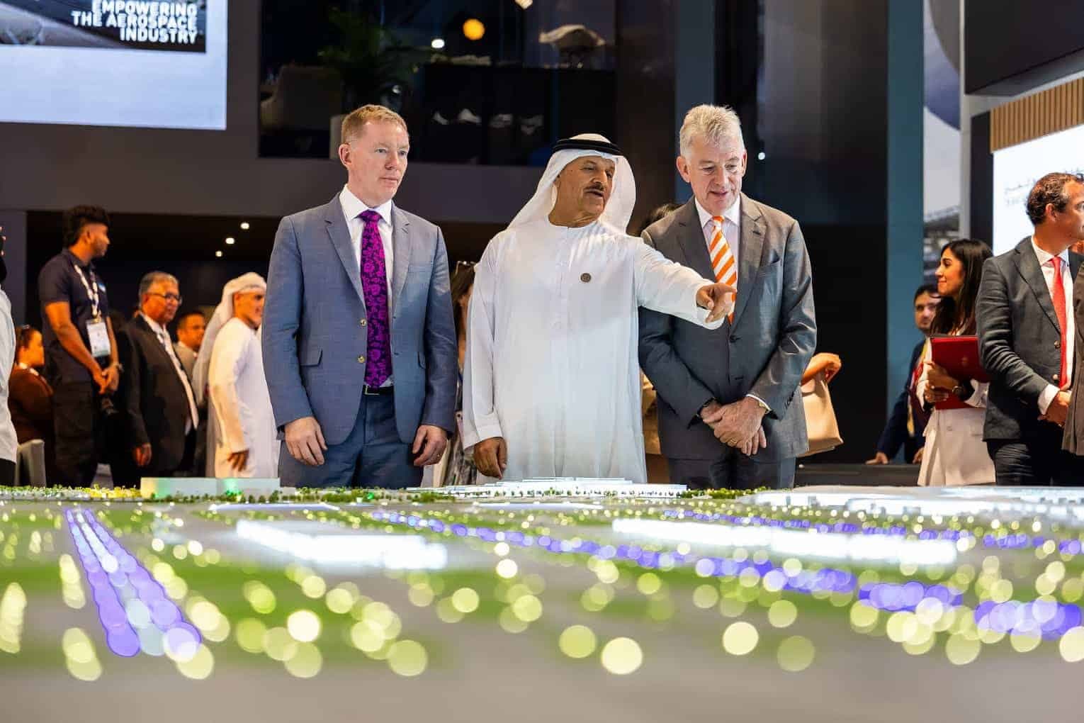 Letter of Intent Worth 3.5 Billion Dollars from the United Kingdom for Al Maktoum International Airport