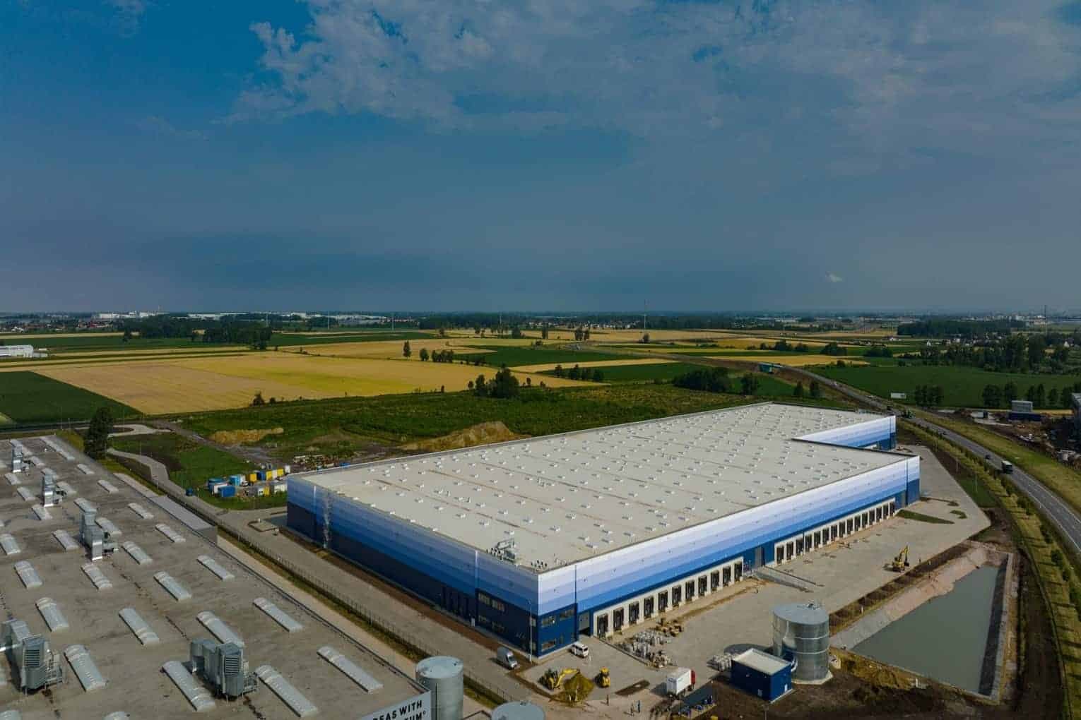 Shein Opens a Large Logistics Center in Poland
