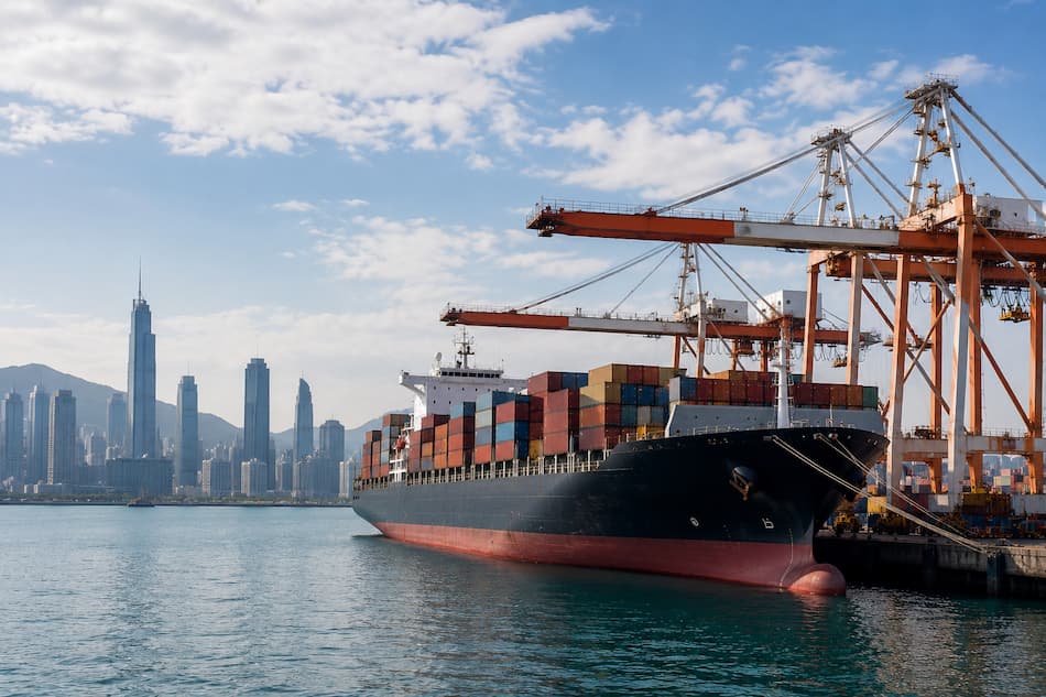 Shipping Resumes Between Iran and UAE as Direct Cargo Routes Reopen