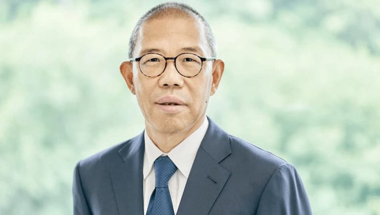 China’s Beverage Tycoon Says E-Commerce Is ‘Killing’ Traditional Commerce