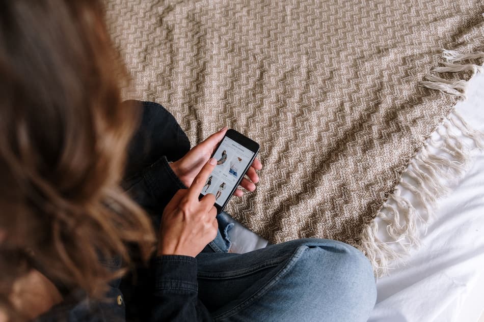 Fashion Remains Western Europe’s Largest E-Commerce Category as Gen Z Reshapes Growth